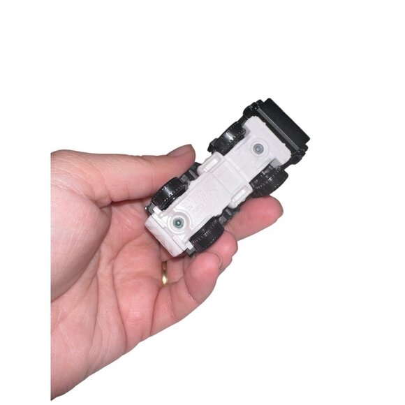 Matchbox Garbage Gulper Sanitation Truck - Picture 4 of 4